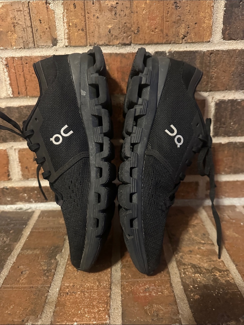 On Running Women's Black Cloud X size 8.5 - Picture 4 of 7
